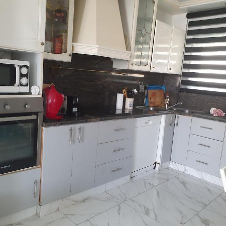 Belle Chambre Confortable Bed and Breakfast Νετάνια Εξωτερικό φωτογραφία