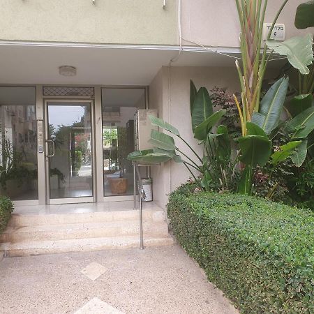 Belle Chambre Confortable Bed and Breakfast Νετάνια Εξωτερικό φωτογραφία