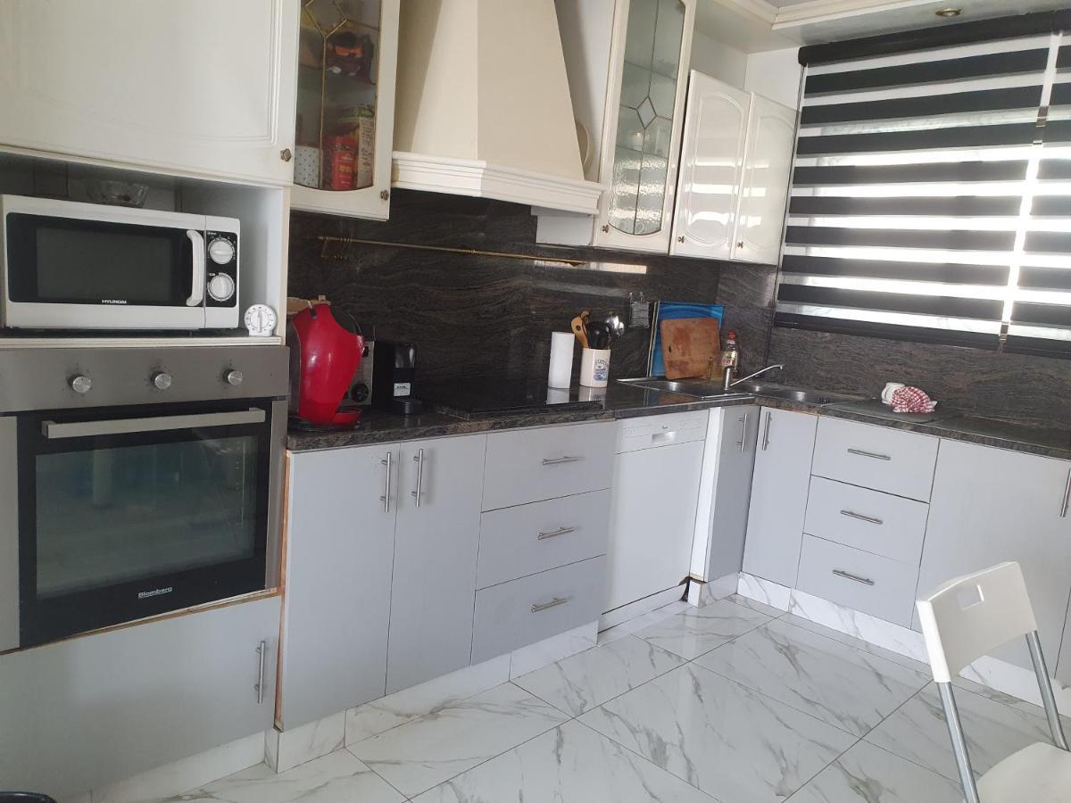 Belle Chambre Confortable Bed and Breakfast Νετάνια Εξωτερικό φωτογραφία